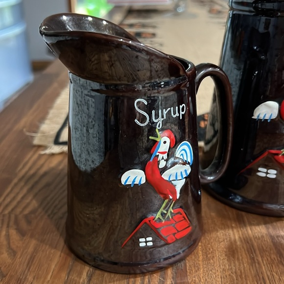 Vintage Redware 1950s pancake batter set with rooster design - Picture 2 of 9